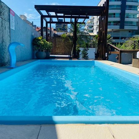 Villa Residencial Com Piscina Possui Jacuzzi Aquecida Com Hidromassagem Bombinhas Esterno foto