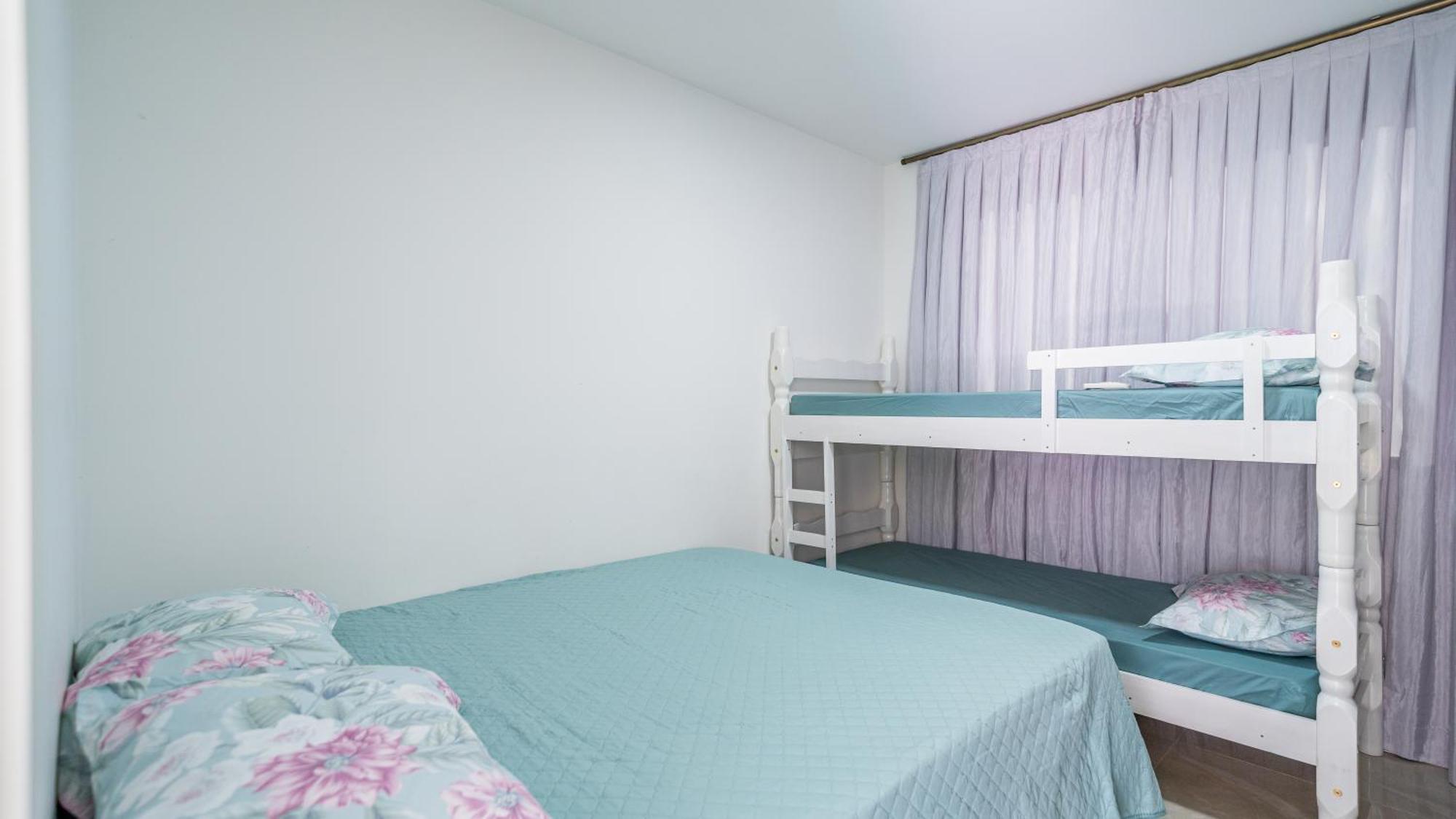 Villa Residencial Com Piscina Possui Jacuzzi Aquecida Com Hidromassagem Bombinhas Esterno foto