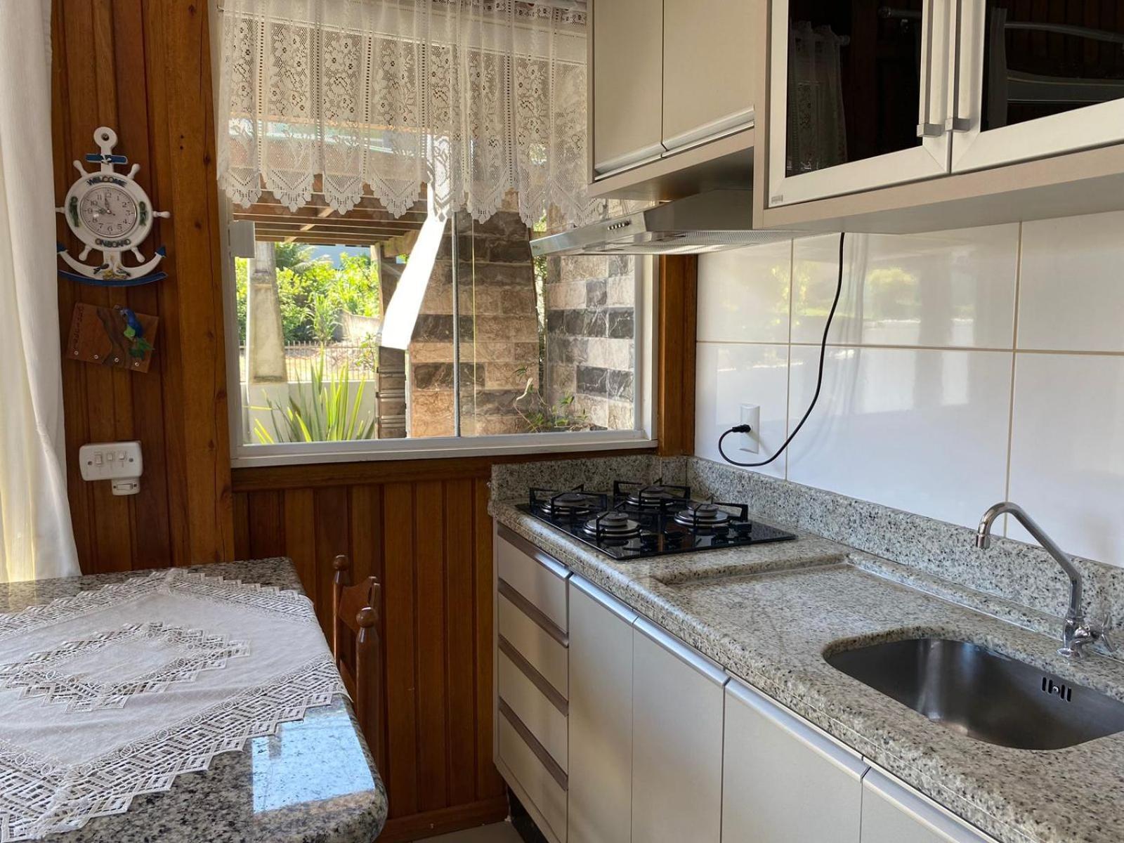 Villa Residencial Com Piscina Possui Jacuzzi Aquecida Com Hidromassagem Bombinhas Esterno foto