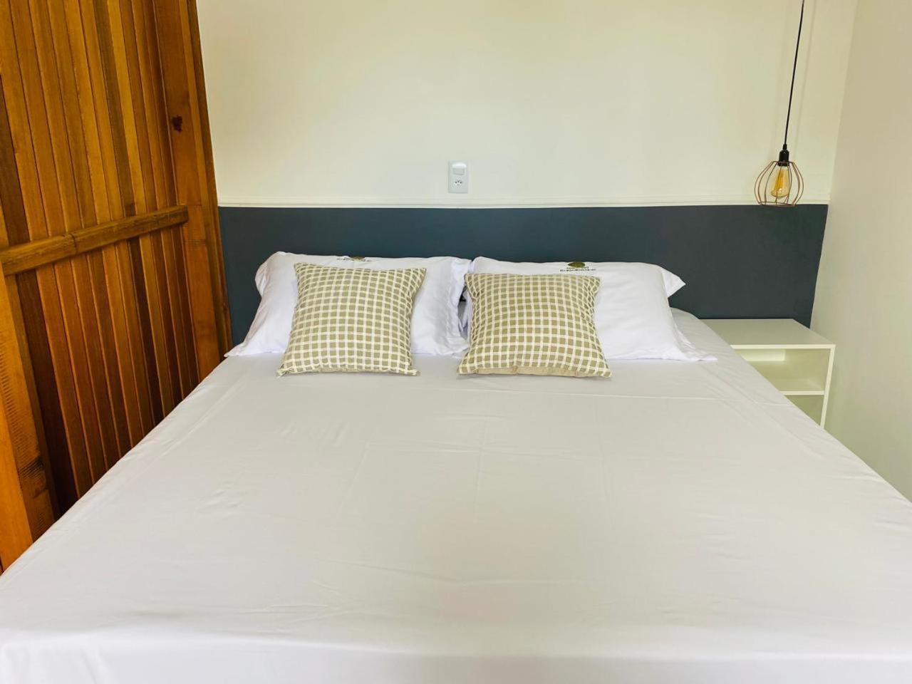 Villa Residencial Com Piscina Possui Jacuzzi Aquecida Com Hidromassagem Bombinhas Esterno foto