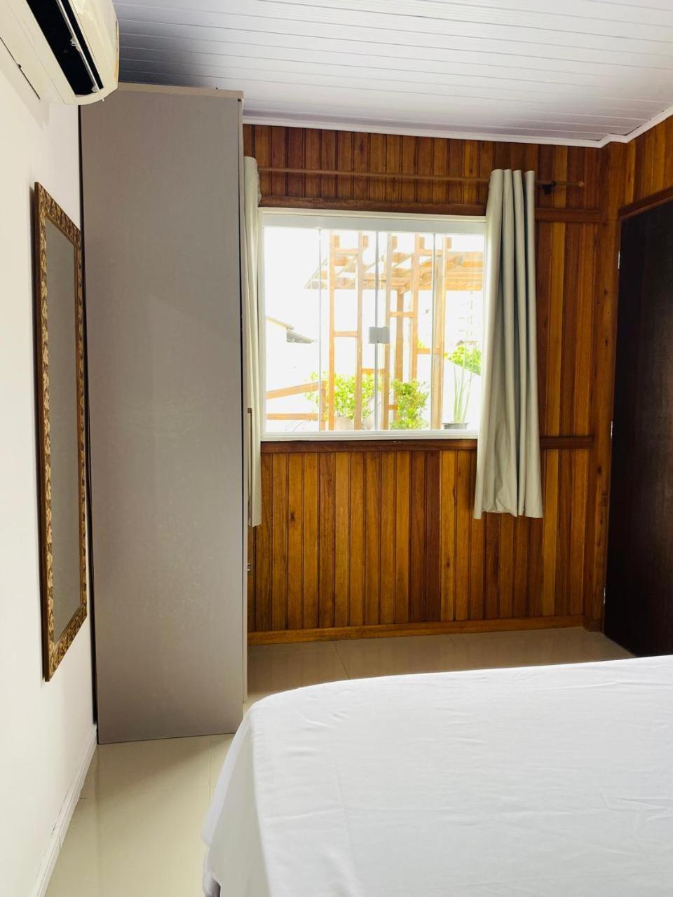 Villa Residencial Com Piscina Possui Jacuzzi Aquecida Com Hidromassagem Bombinhas Esterno foto