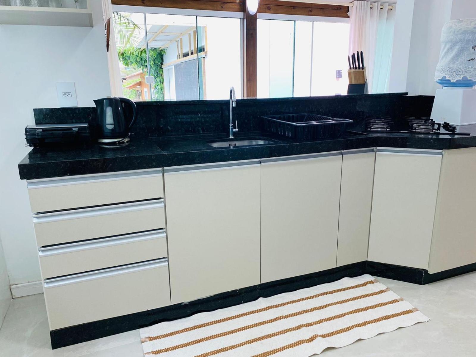 Villa Residencial Com Piscina Possui Jacuzzi Aquecida Com Hidromassagem Bombinhas Esterno foto