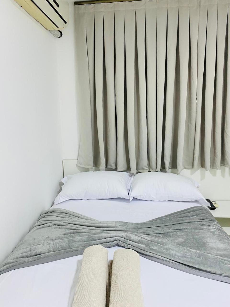 Villa Residencial Com Piscina Possui Jacuzzi Aquecida Com Hidromassagem Bombinhas Esterno foto
